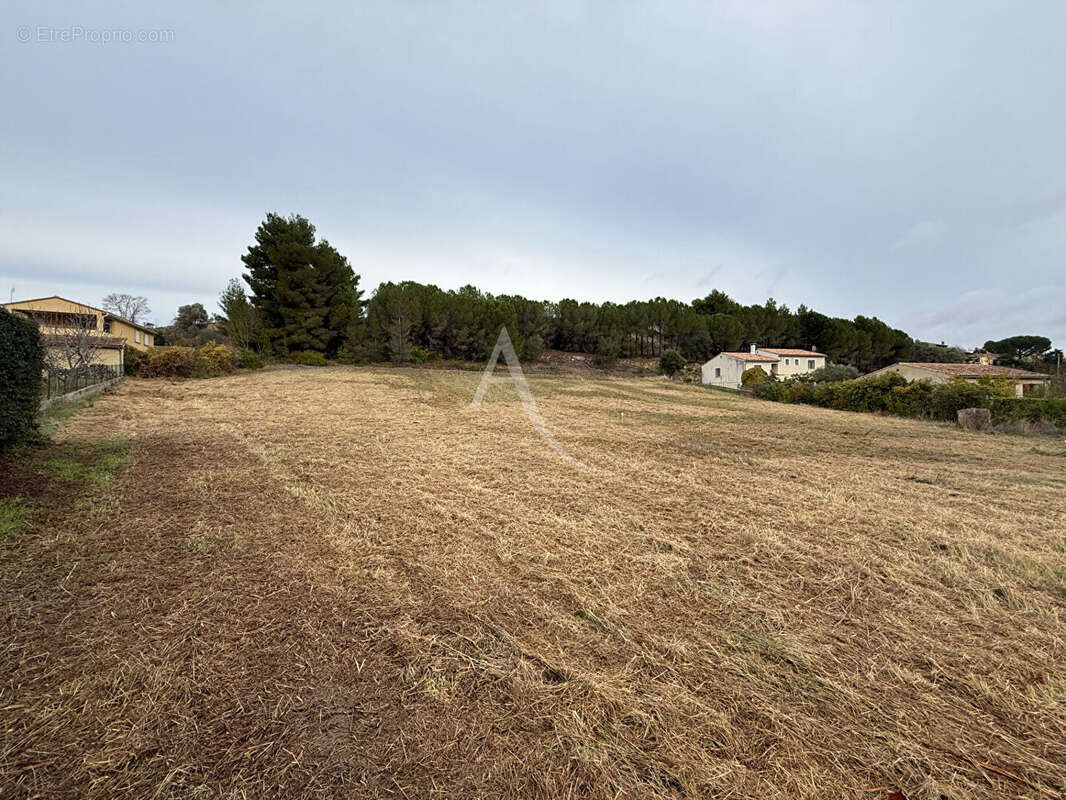 Terrain à LA DIGNE-D&#039;AMONT