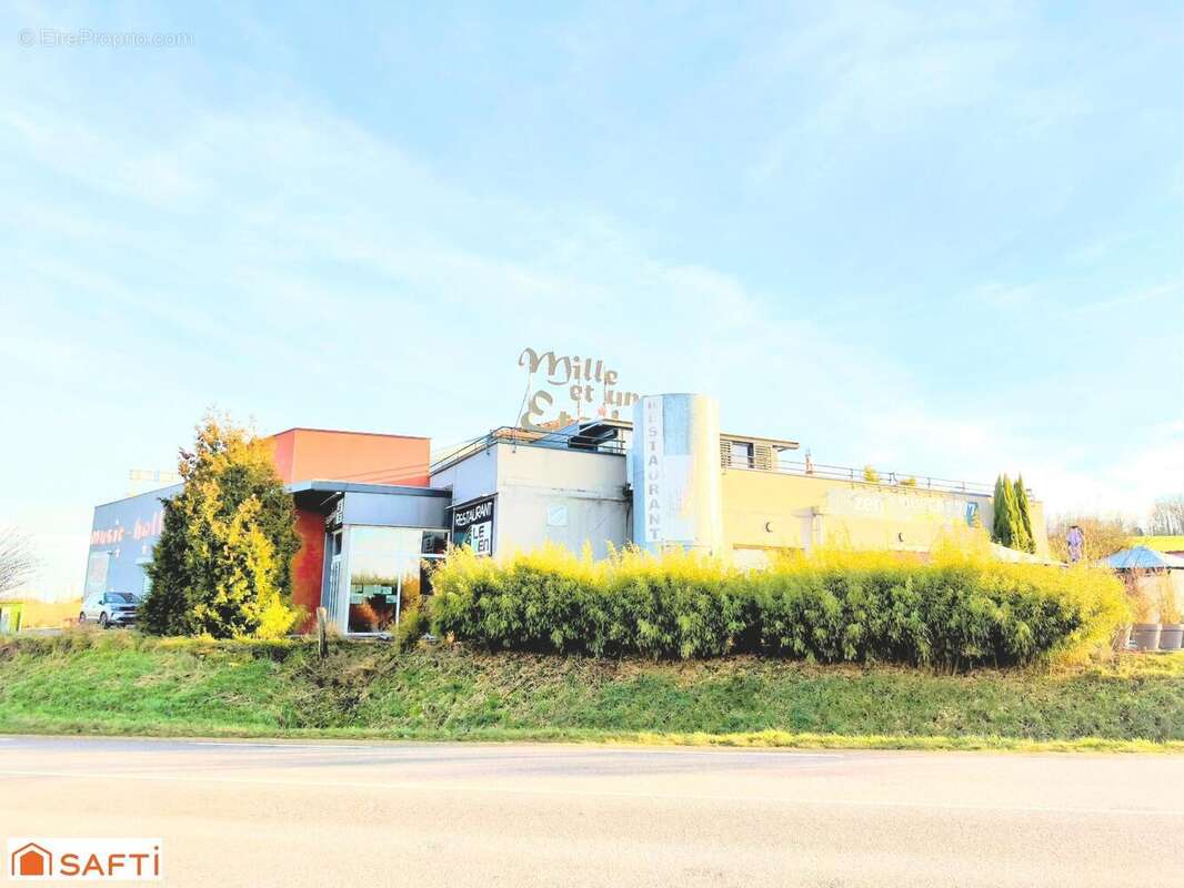 Photo 6 - Commerce à CHARMES