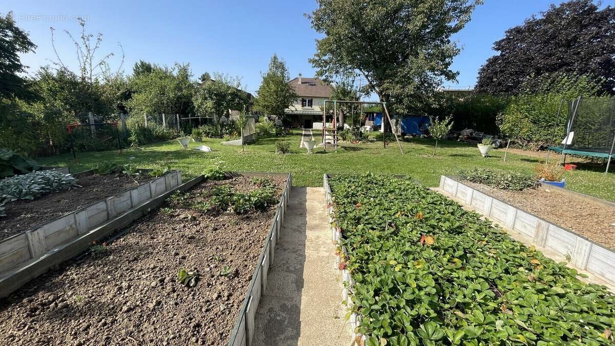 Maison à SAINTE-GENEVIEVE