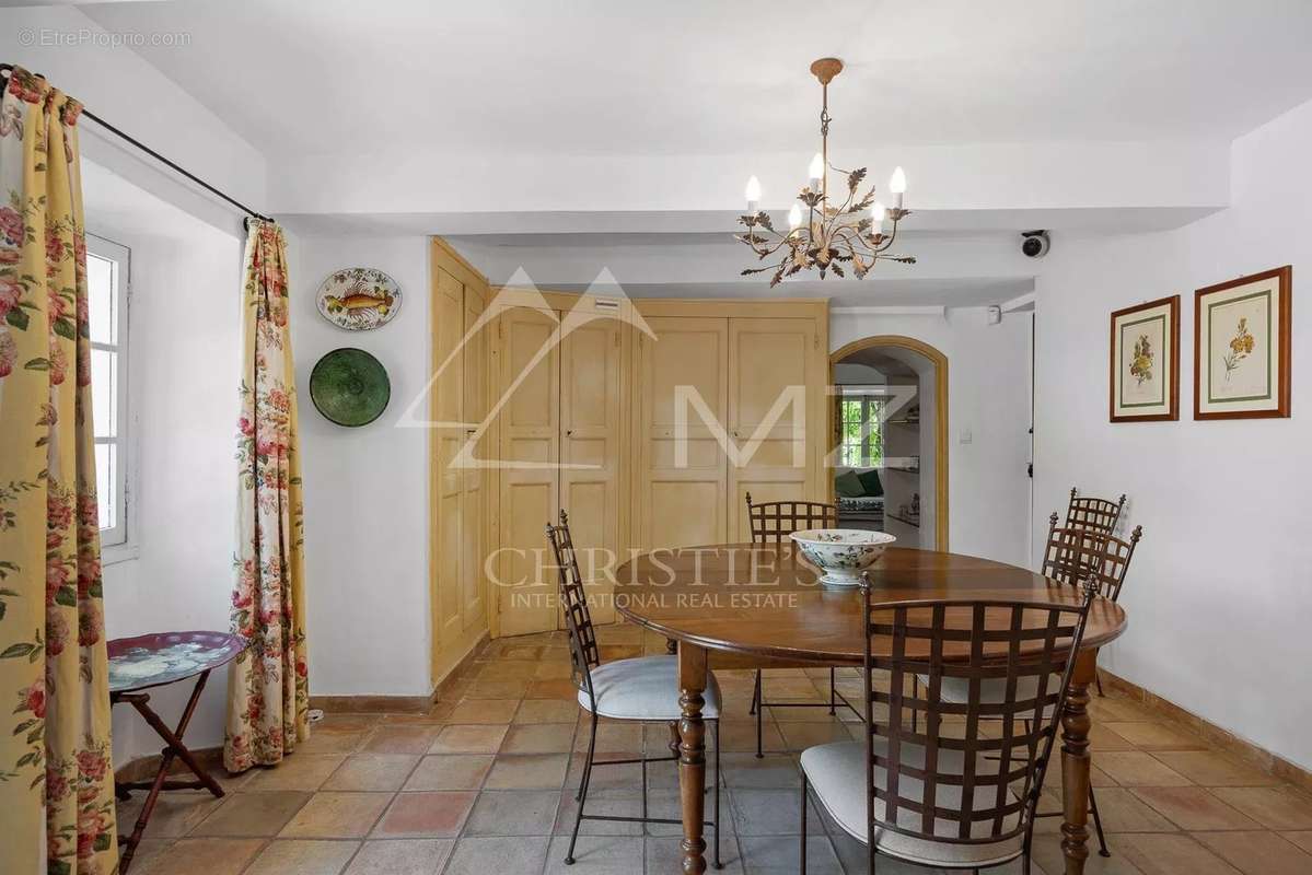 Maison à AURIBEAU-SUR-SIAGNE