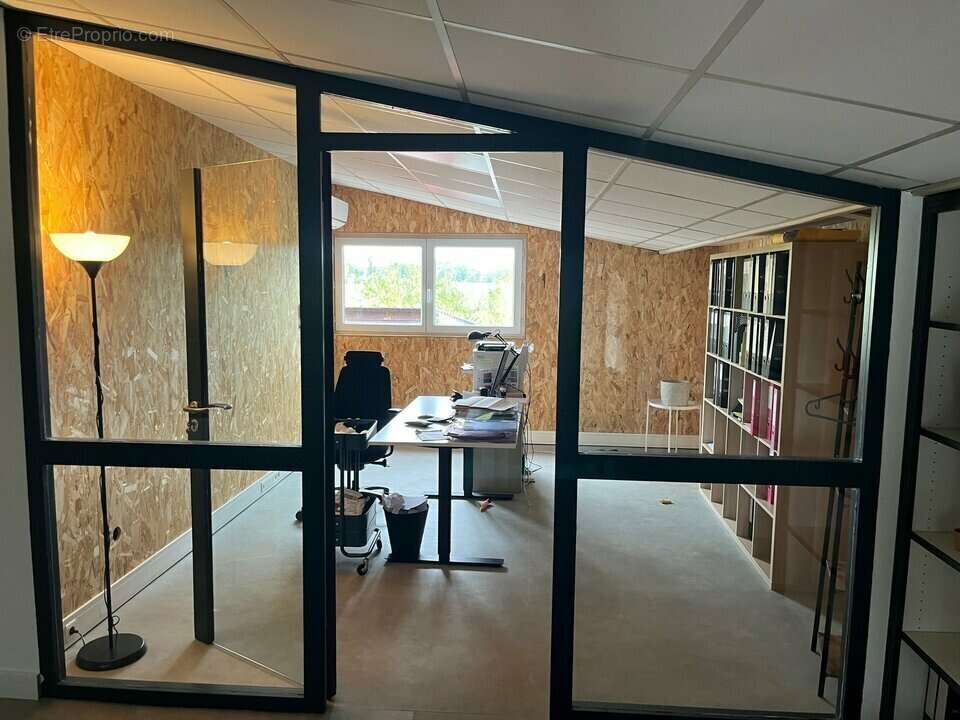 Commerce à SAINTE-EULALIE