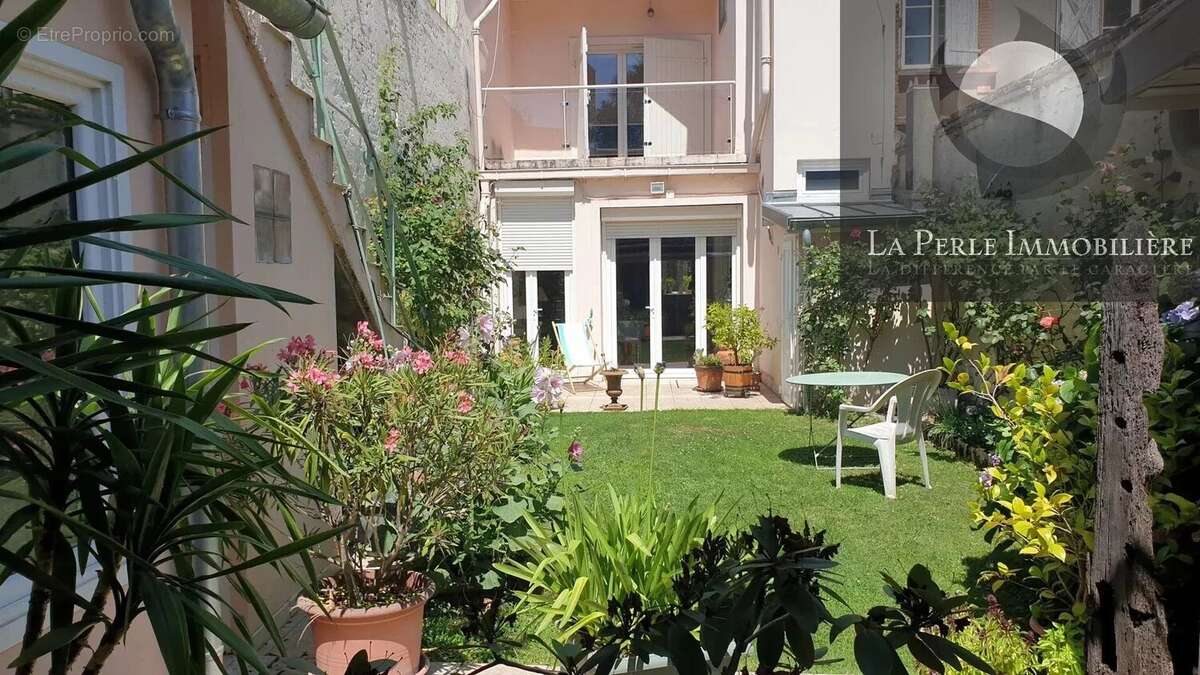 Appartement 214 m² à Castelsarrasin  - photo 4