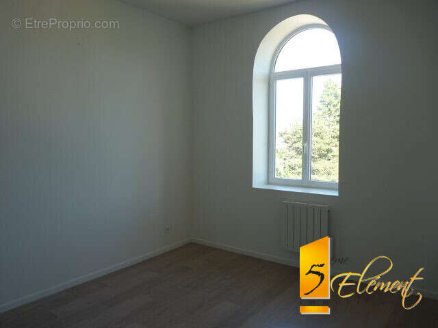 Appartement à CHAZAY-D&#039;AZERGUES