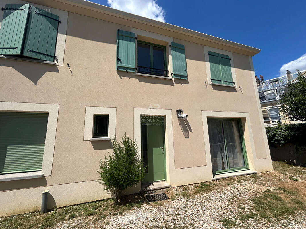 Maison à MAISONS-LAFFITTE