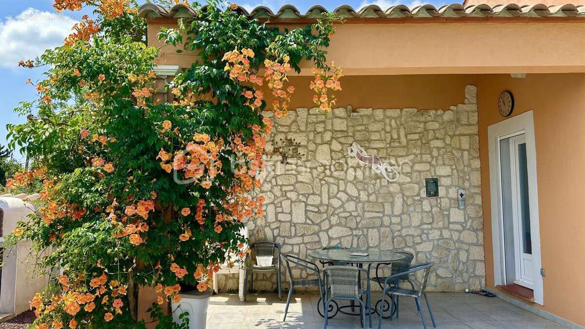 Villa d’exception de plain-pied – 142 m² – Terrain de plus de 2000 m² avec piscine – Montséret - photo 20