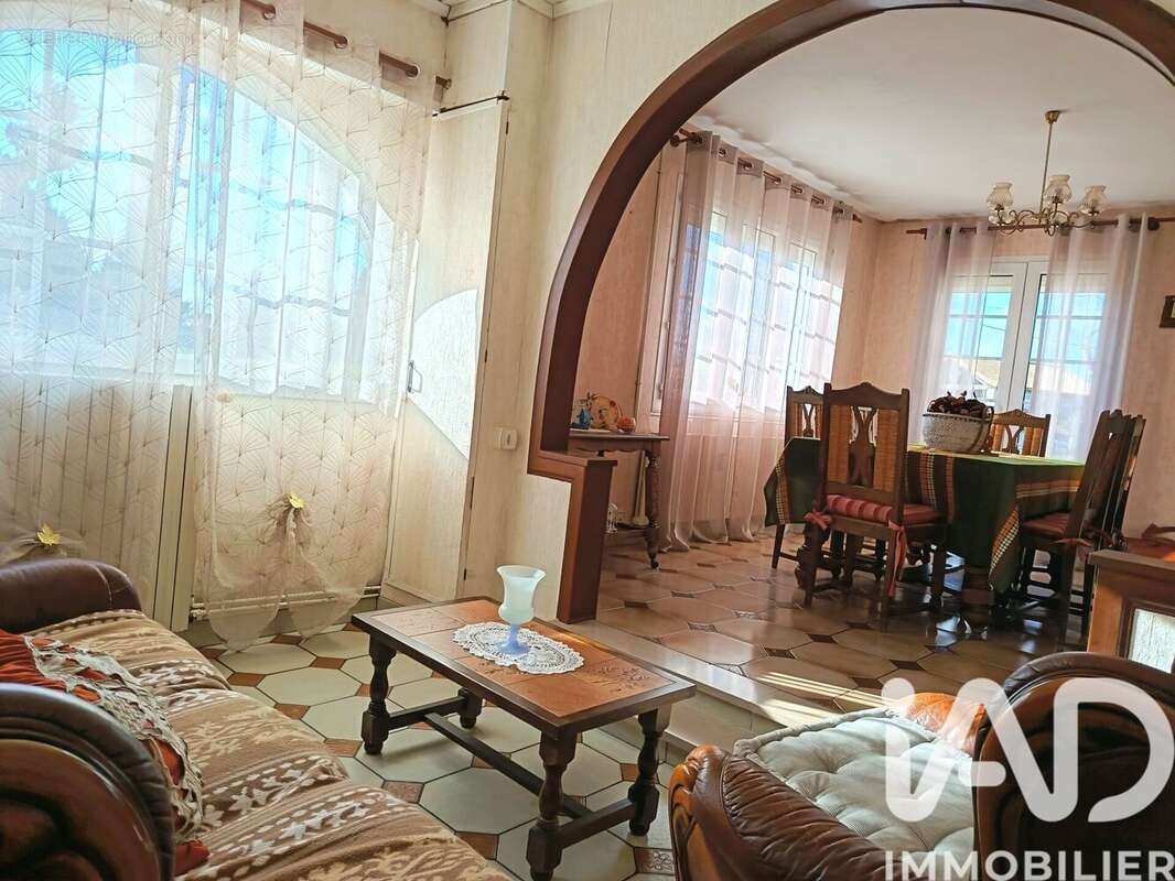 Photo 3 - Maison à COUTRAS