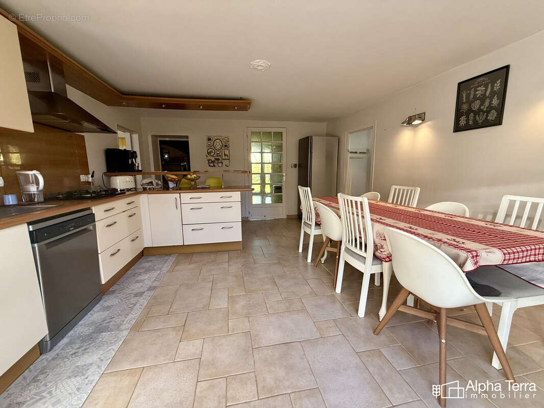 Maison à AUTHIE