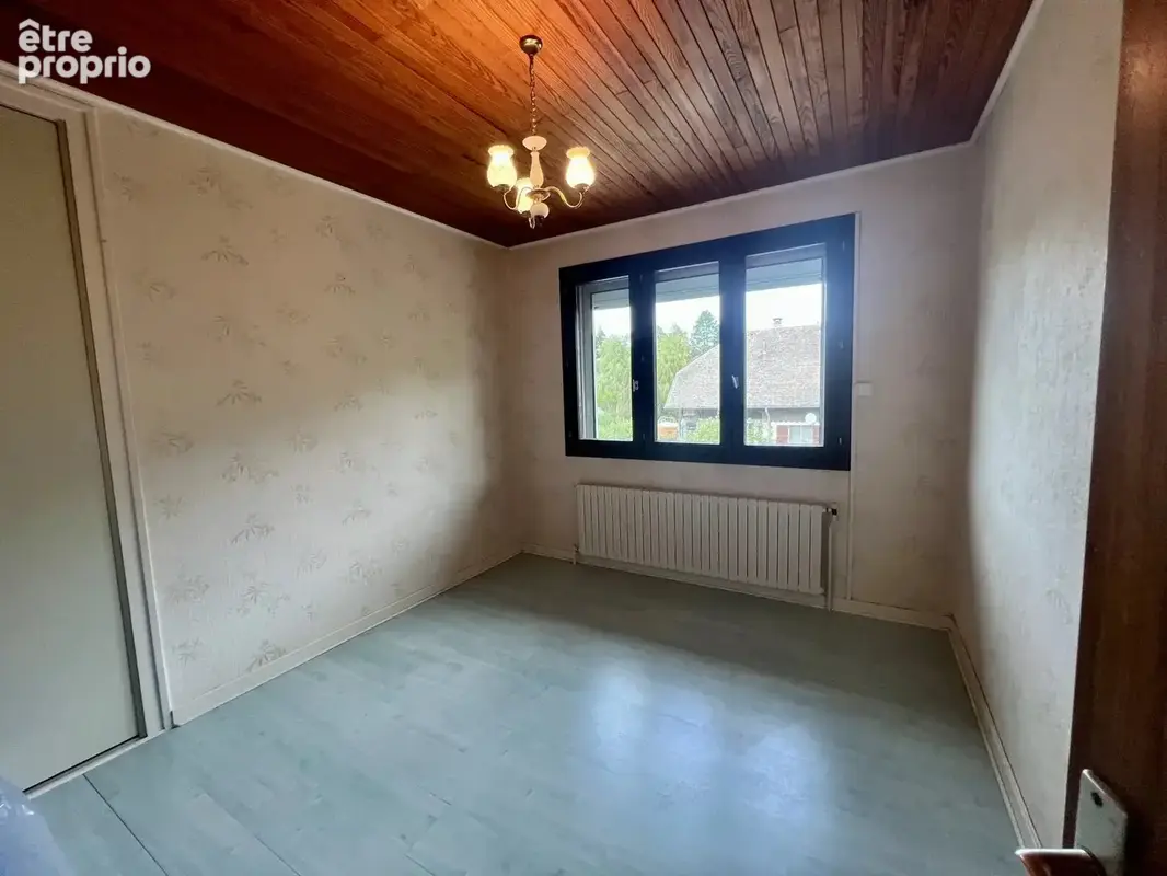 LE CHÂTELARD - Maison des années 70 avec belle vue - photo 8