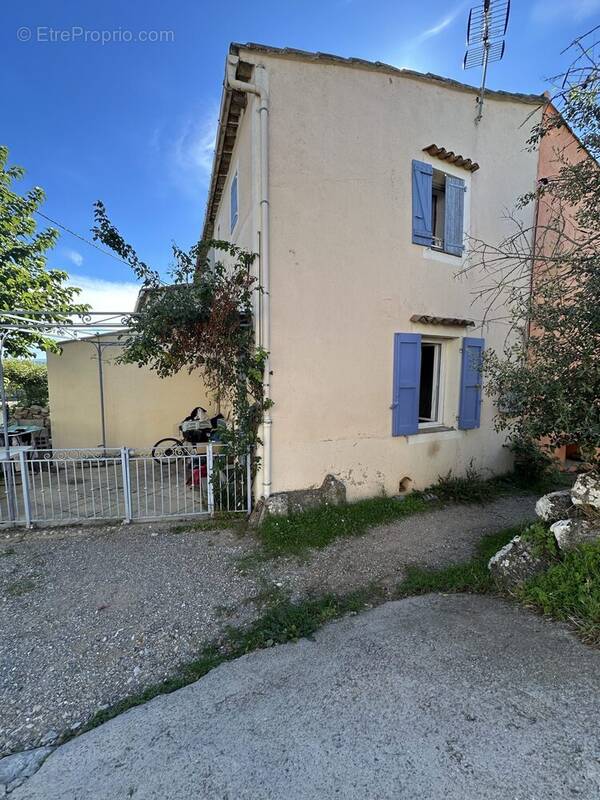 Maison à SAINT-JULIEN