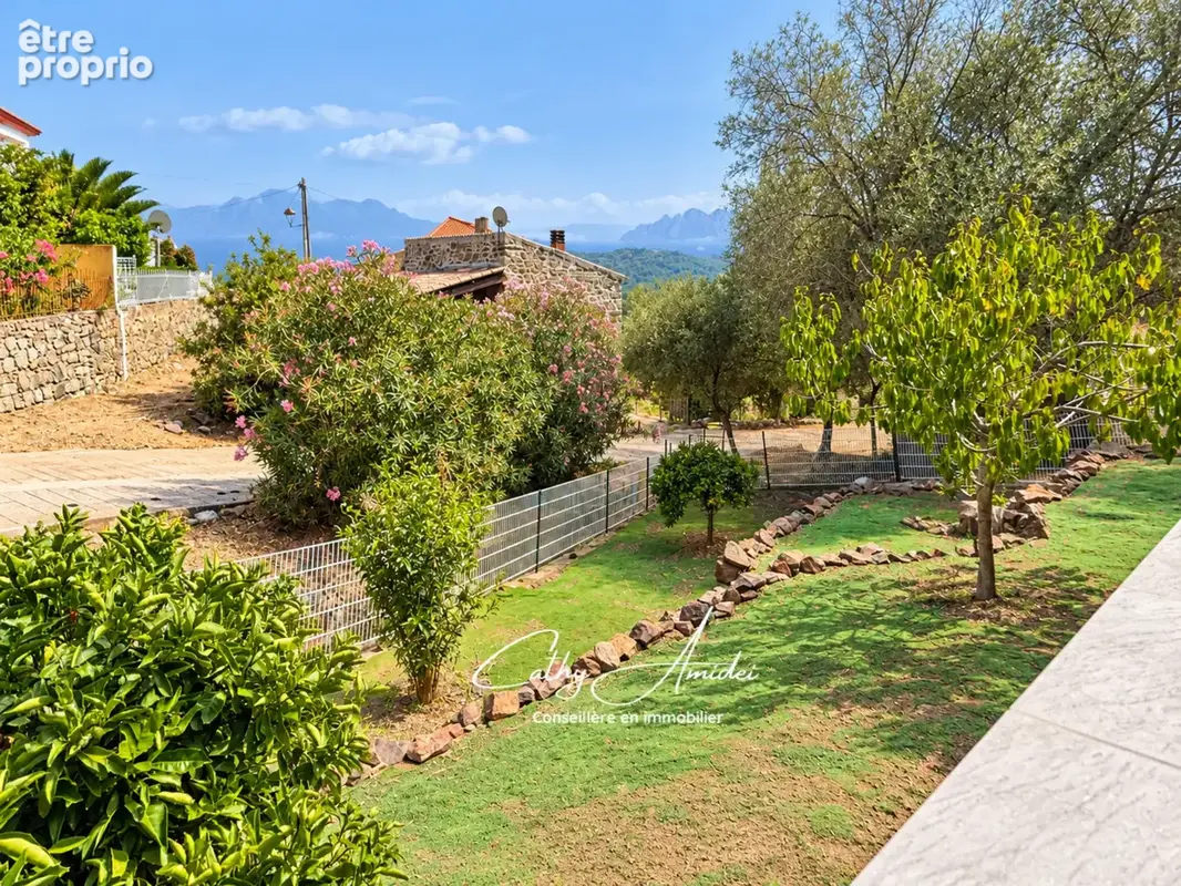Osani (Corse) : A vendre, maison en pierre, avec deux appartements T3 indépendants, à 3Km de la plage - photo 11