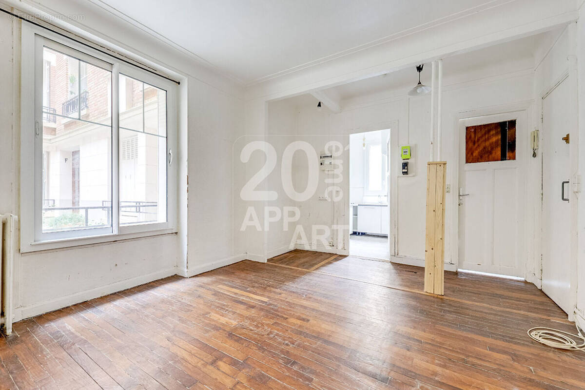 Appartement à PARIS-20E