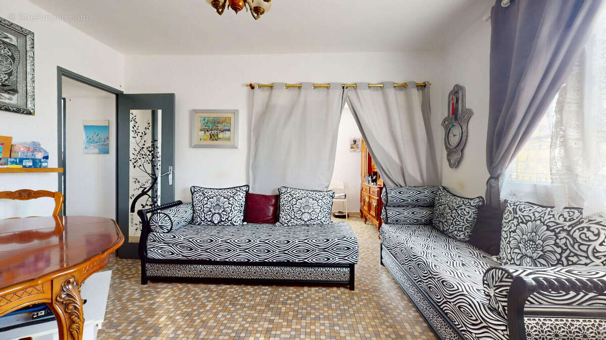 Appartement à MARSEILLE-15E