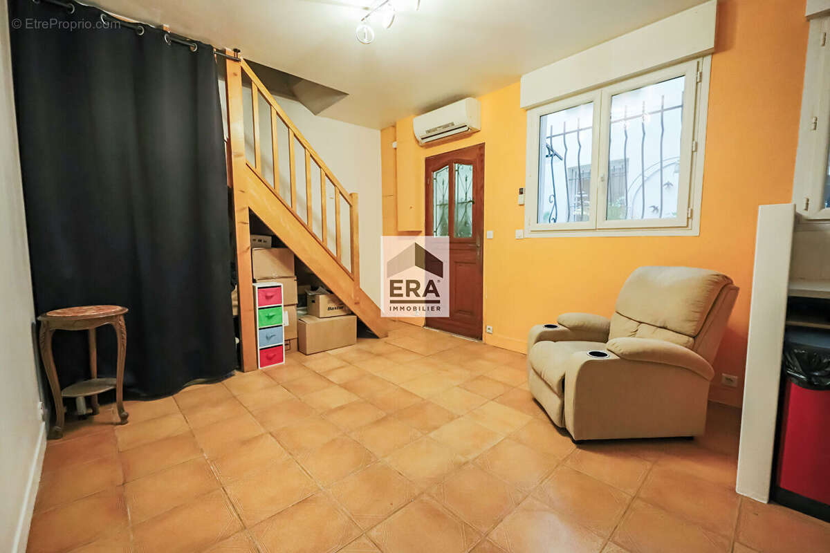 Maison à PARIS-14E