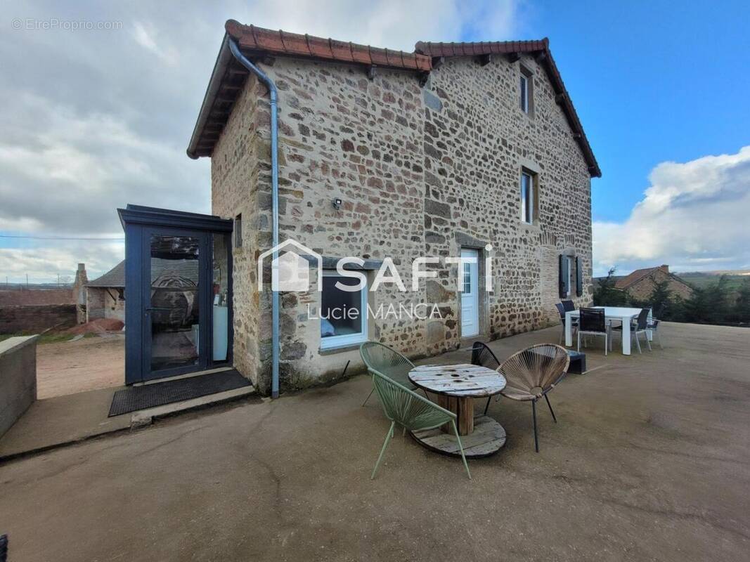 Photo 1 - Maison à SAINT-MARTIN-DE-SALENCEY