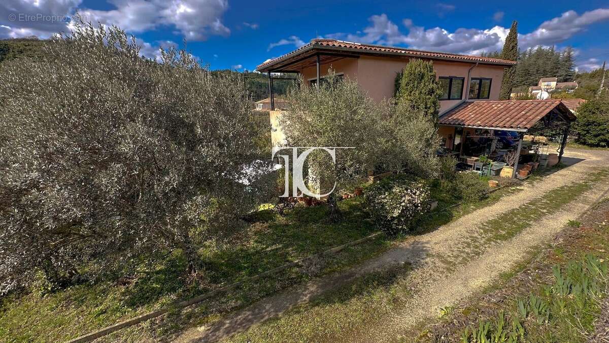 Maison à SAINT-AMBROIX