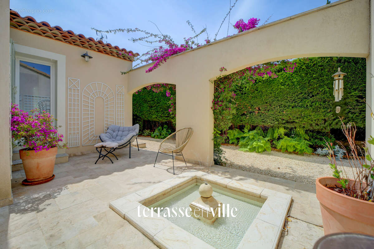 Saint cyr sur mer - villa plain pied t4 123m2 - dependance - proche village a pied - photo 15