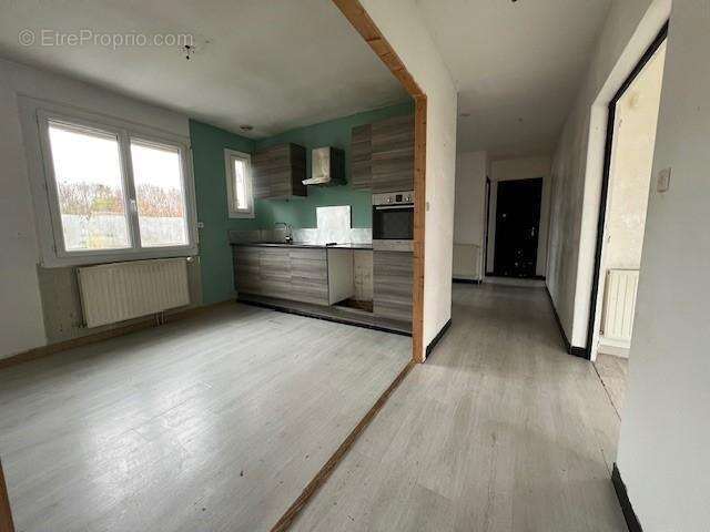 Maison 83 m² à Mezidon-Canon  - photo 4