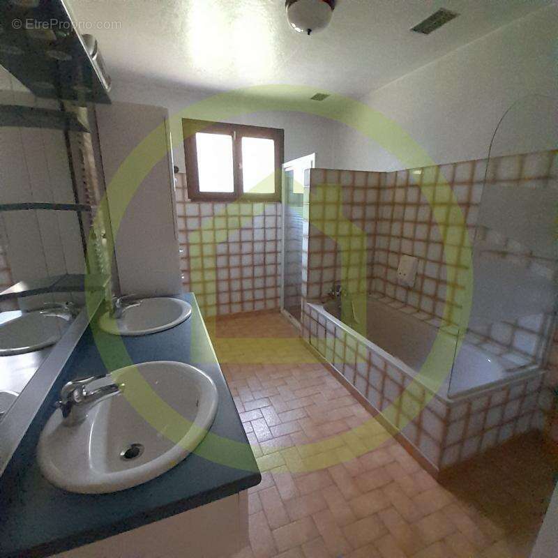 Maison à LA COTE-SAINT-ANDRE