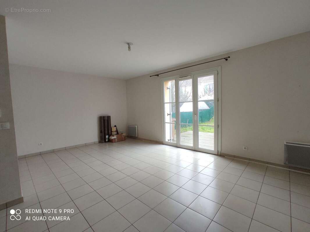 Maison à VIGNEUX-SUR-SEINE