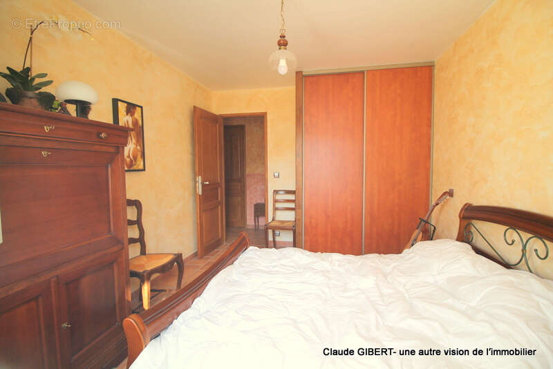 Maison à VAILHAUQUES