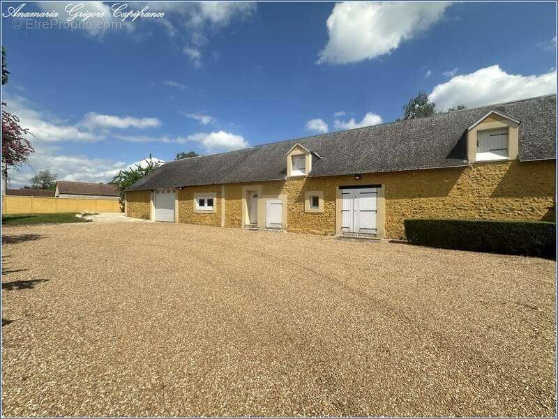 Maison à AMILLY