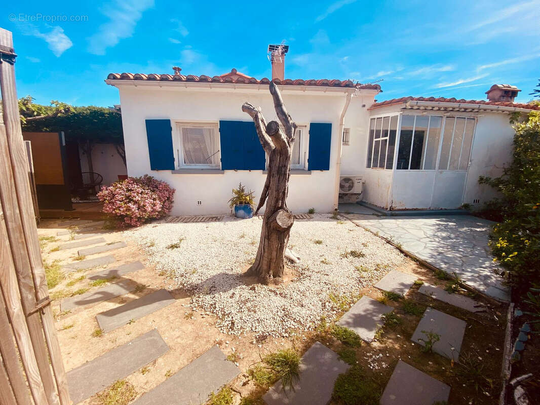 Maison à SAINT-CYPRIEN