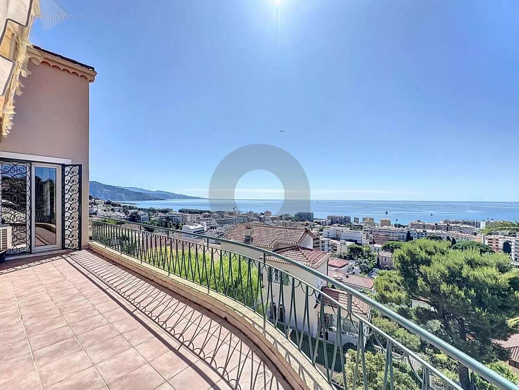 Maison à ROQUEBRUNE-CAP-MARTIN