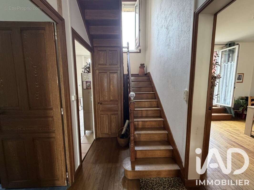 Maison 153 m² à Secondigny  - photo 5