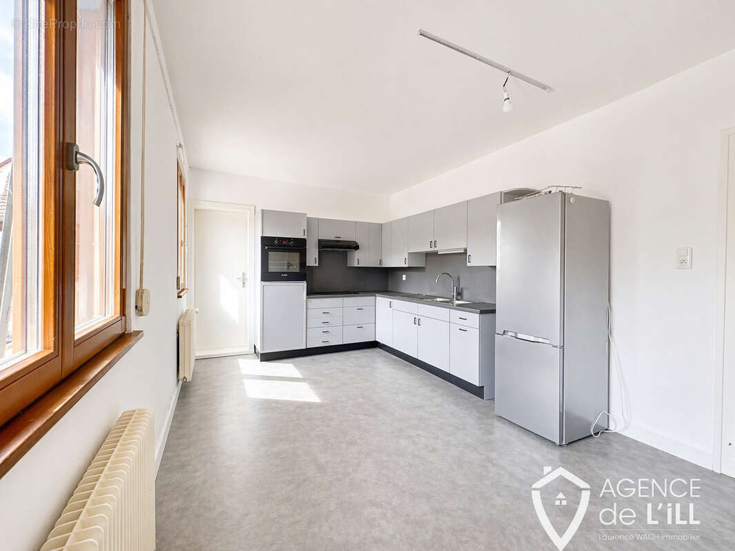 Appartement 4 pièces 117 m2   Centre-ville de Benfeld - photo 3