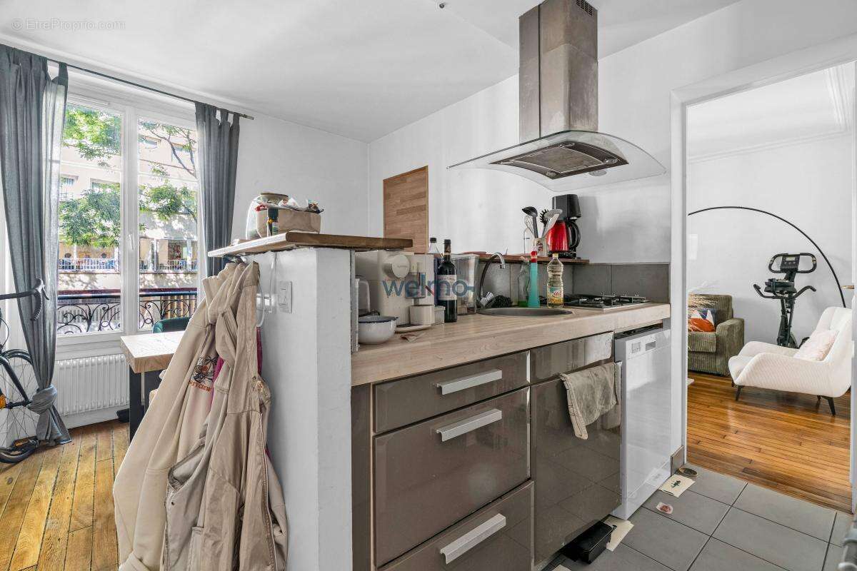 Appartement à PARIS-20E