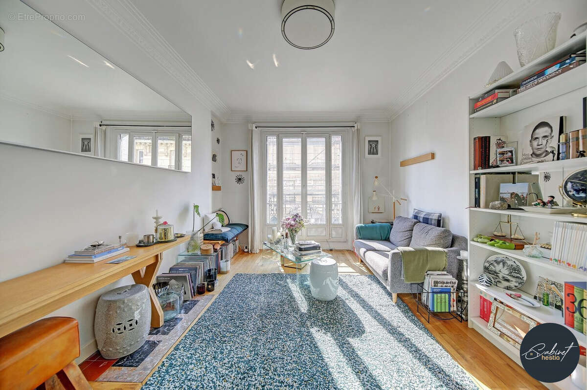 Appartement à PARIS-11E