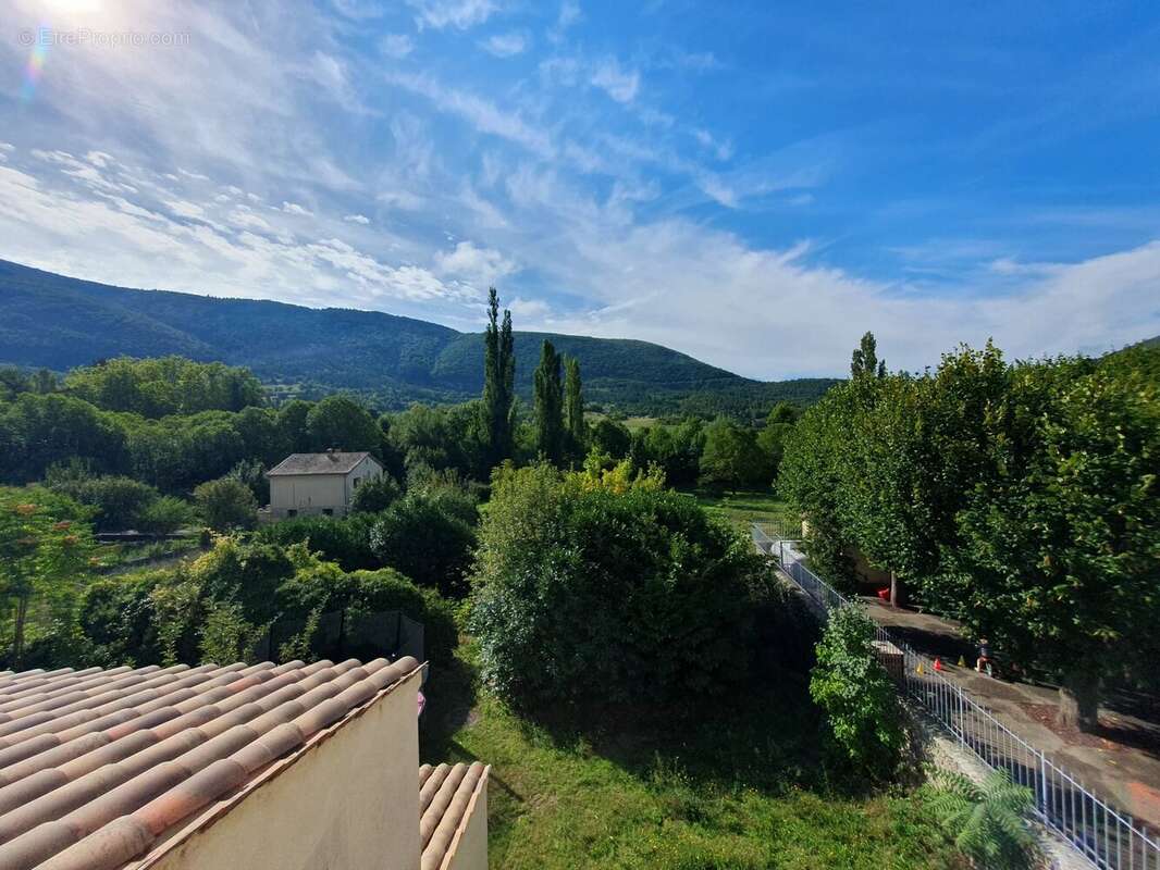 Maison à MONTBRUN-LES-BAINS