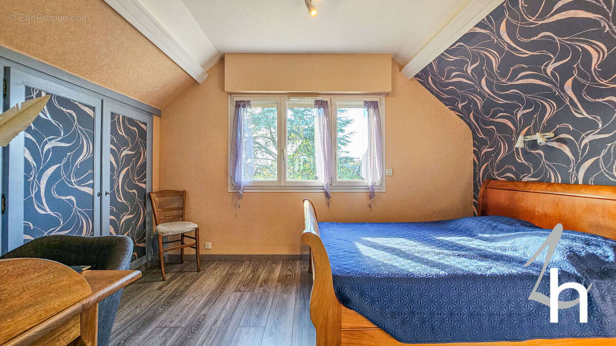 Maison à FONTAINE-ETOUPEFOUR