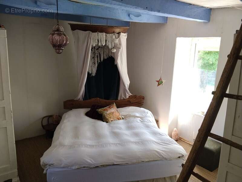 Maison à MALEVILLE