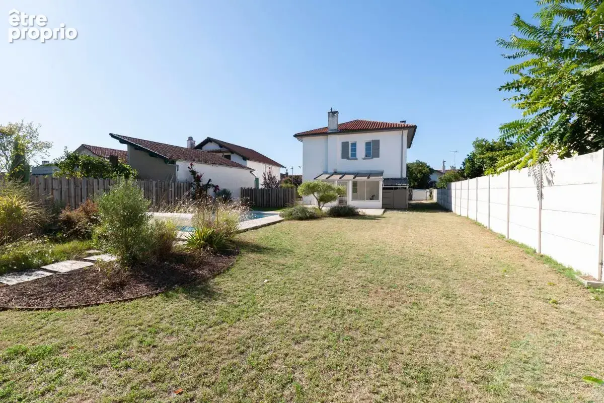 Maison 4 chambres avec piscine - photo 12
