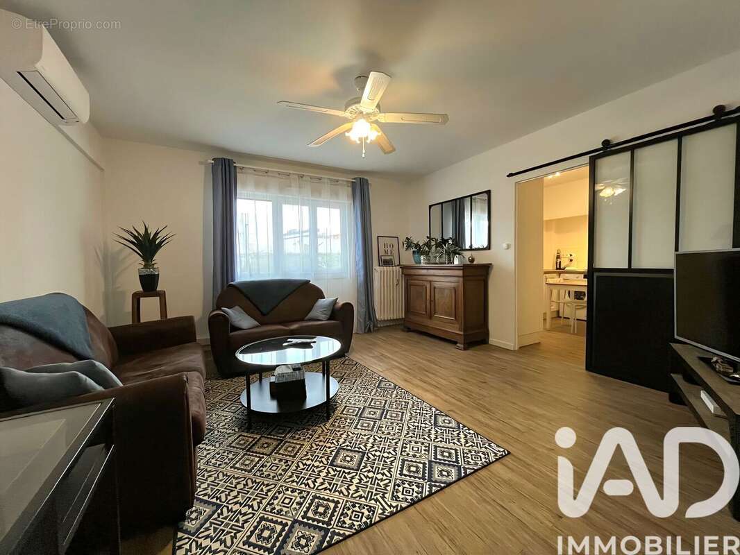 Photo 3 - Appartement à NIMES