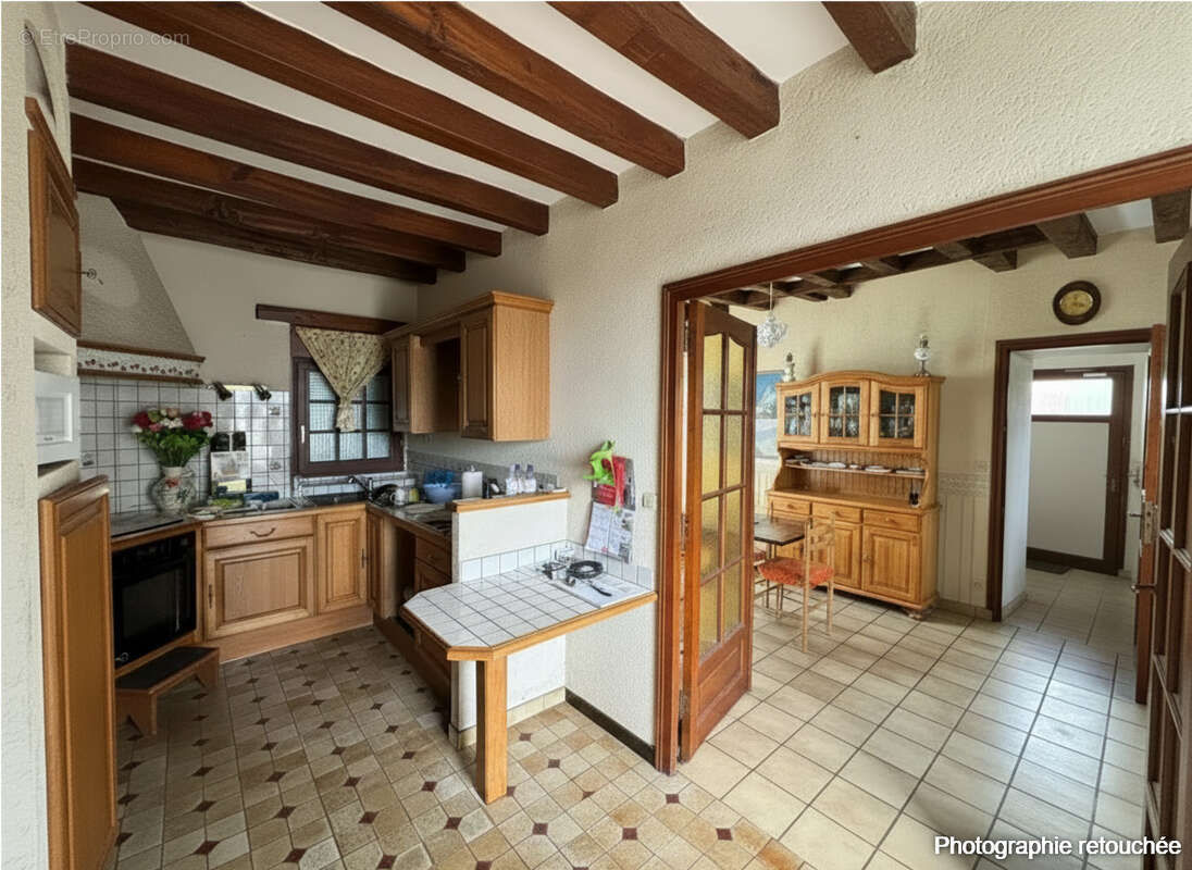 Maison avec dépendances et piscine à Mazé Milon - photo 5