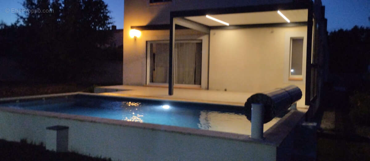 Maison à CAUX-ET-SAUZENS