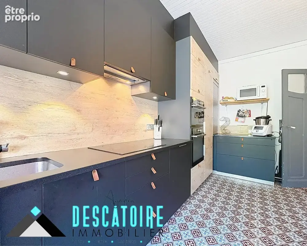 Maison familiale avec jardin et garages - photo 4