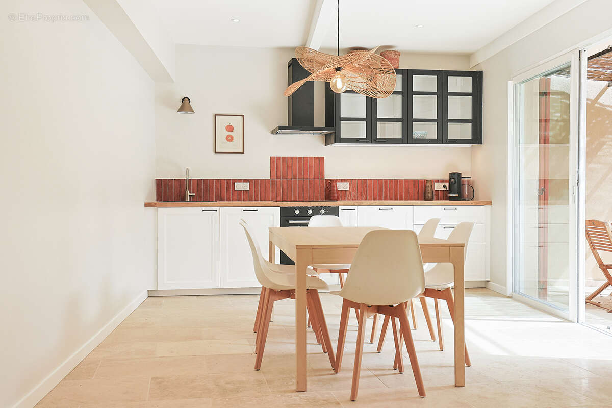 Maison à COLLOBRIERES