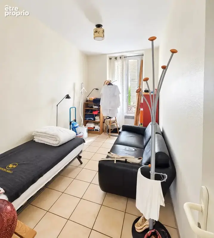Appartement 4 pièces avec terrasse - Carré d'Or - Locataire en place - photo 7