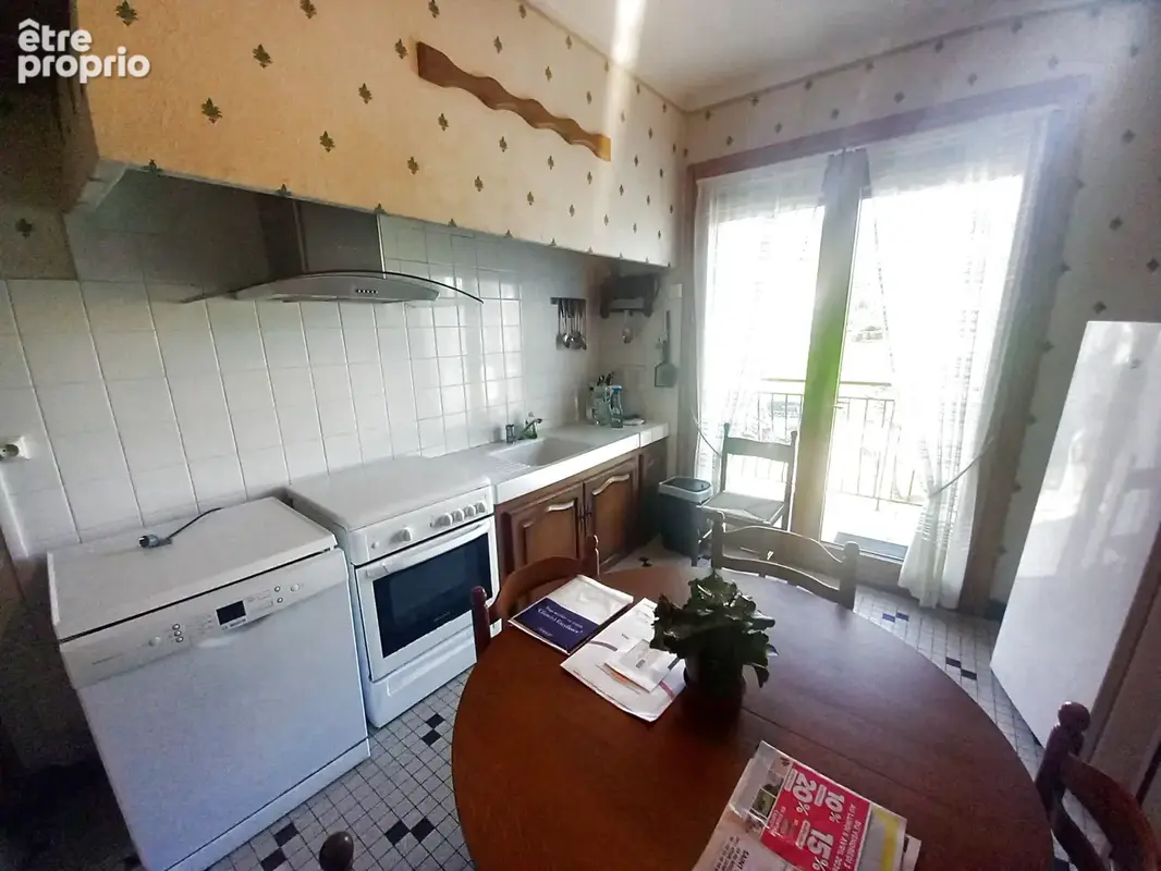 Exclusivité - maison   avec jardin clos  de 2000 m2  et dépendance - photo 8