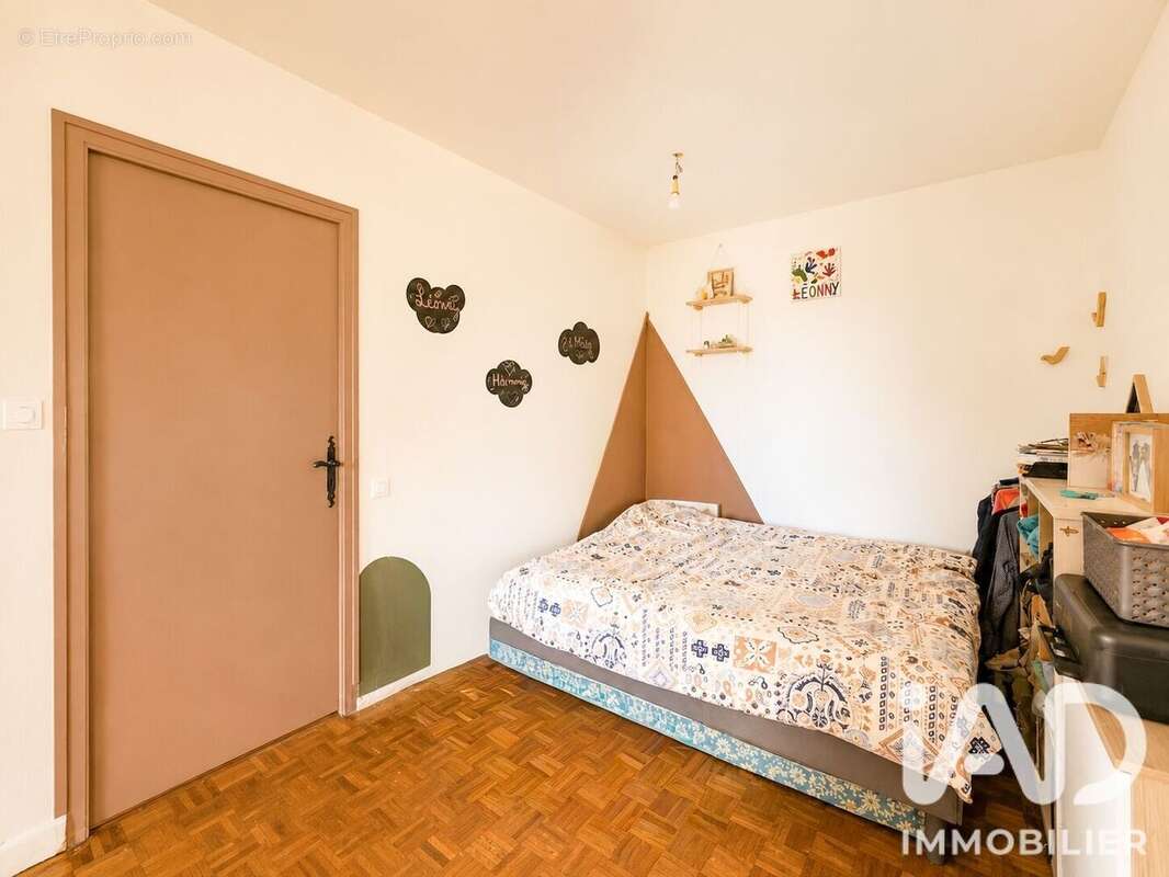 Maison 110 m² à Favars  - photo 9