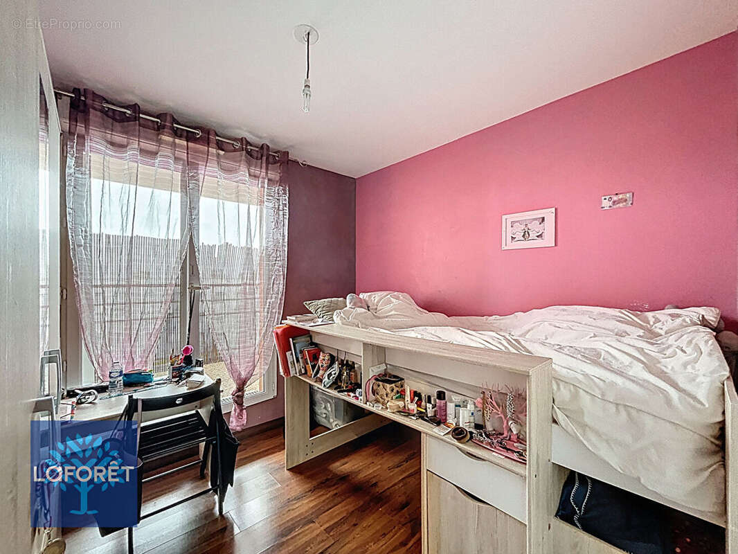 Appartement à CORBEIL-ESSONNES