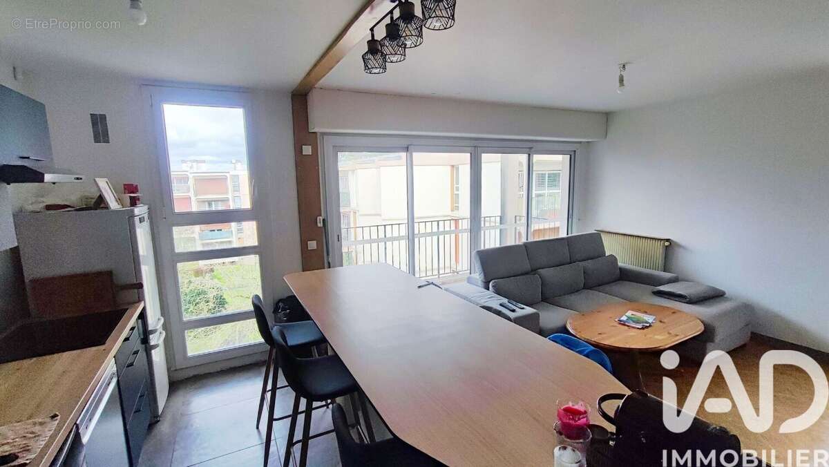 Appartement 63 m² à Ecouen  - photo 2