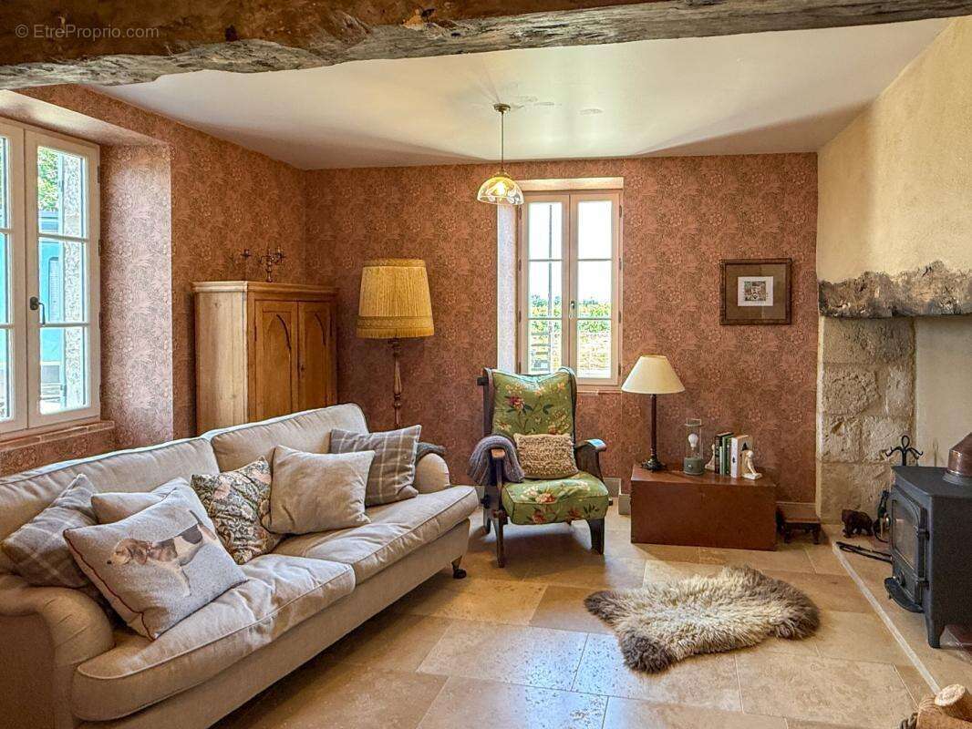 Idylle rurale, somptueuse maison en pierre sur 1,8 hectares de terrain - photo 10