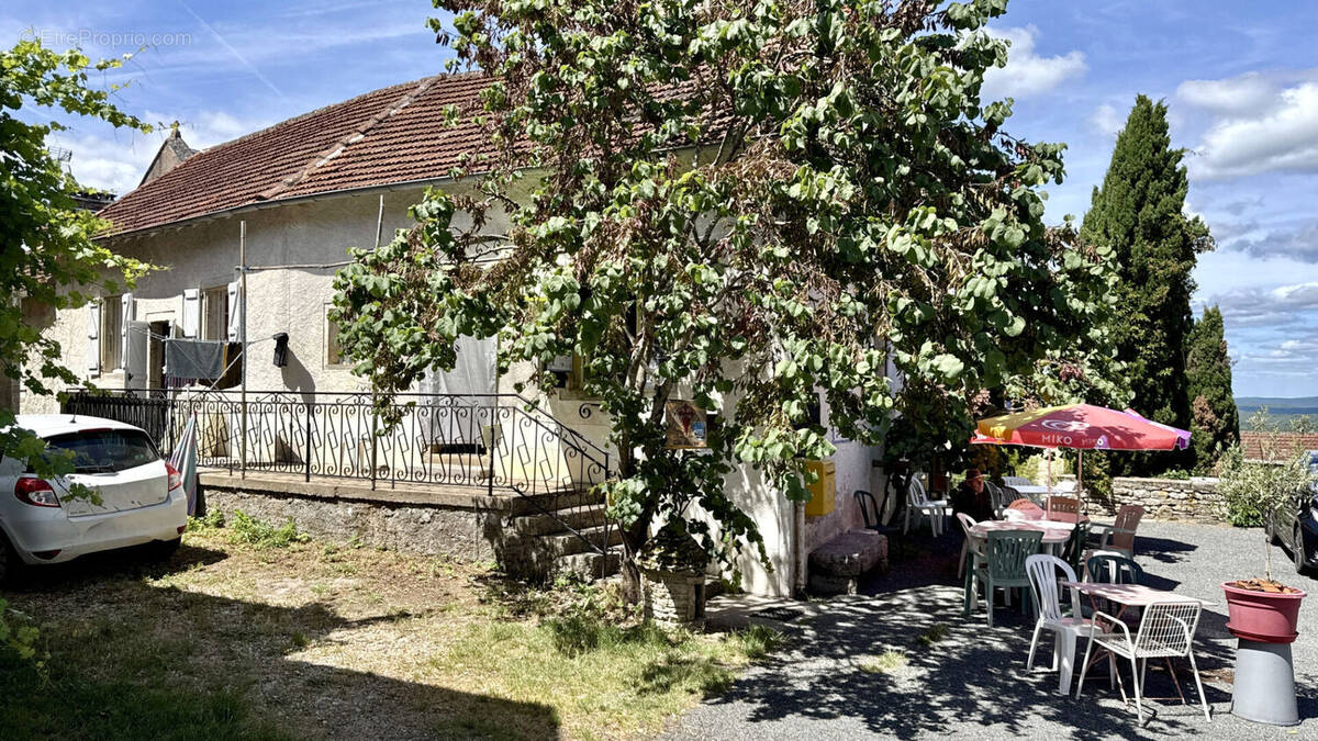 Maison à SAINT-JEAN-DE-LAUR