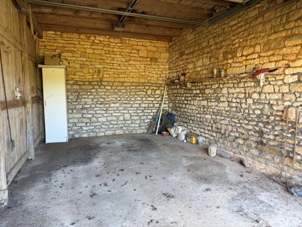 Maison à RUFFEC