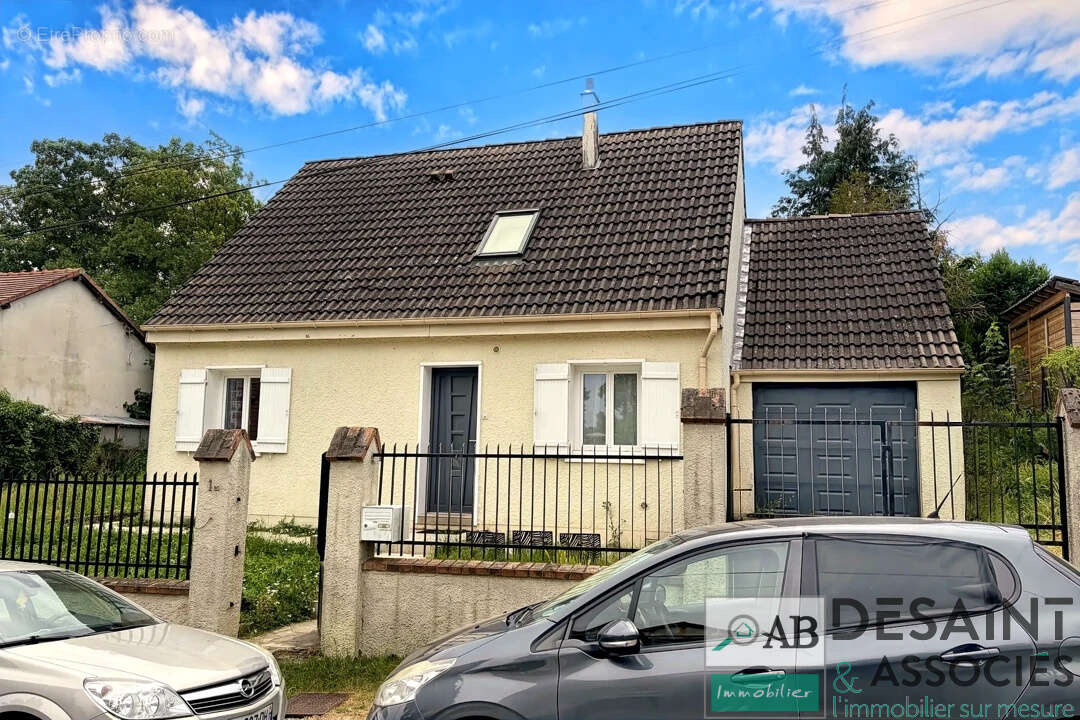 Maison à MONTRY