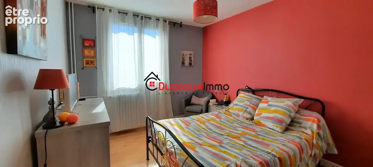 Appartement traversant deux chambres avec BALCON - PARKING & CAVE - photo 7